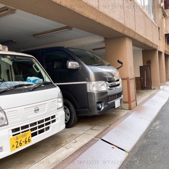 宮川ビルの駐車場