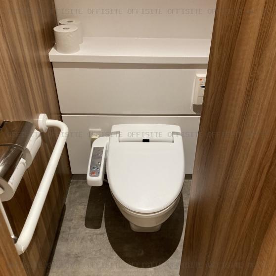 新横浜スクエアビルの6階　トイレ
