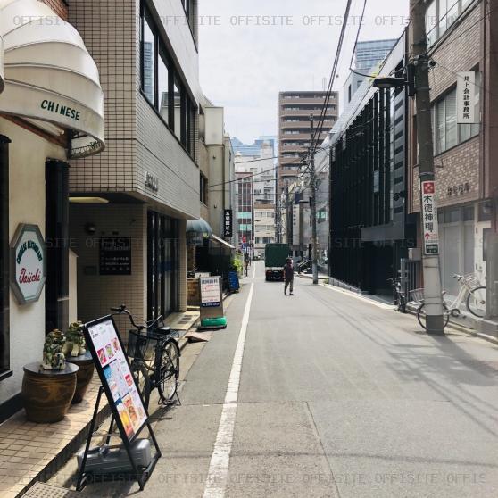 三島ビルのビル前面道路