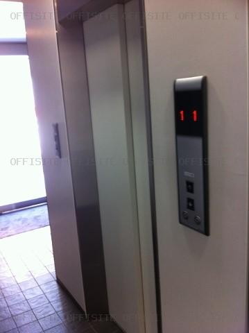 新宿花園MJビルのエレベーター