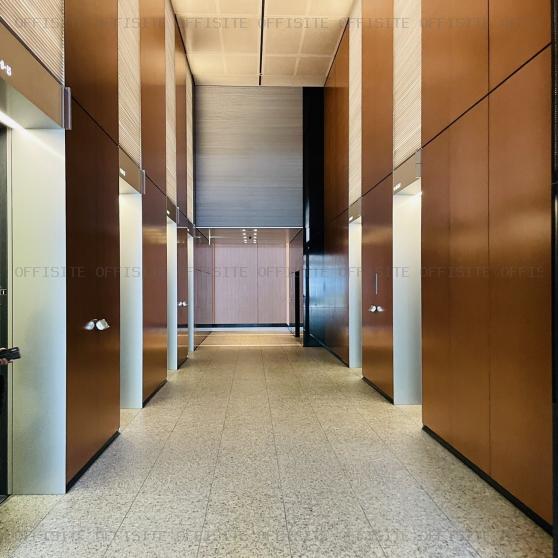 パシフィックセンチュリープレイス丸の内のエレベーターホール