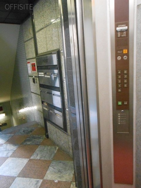 ランド・デン エレベーター