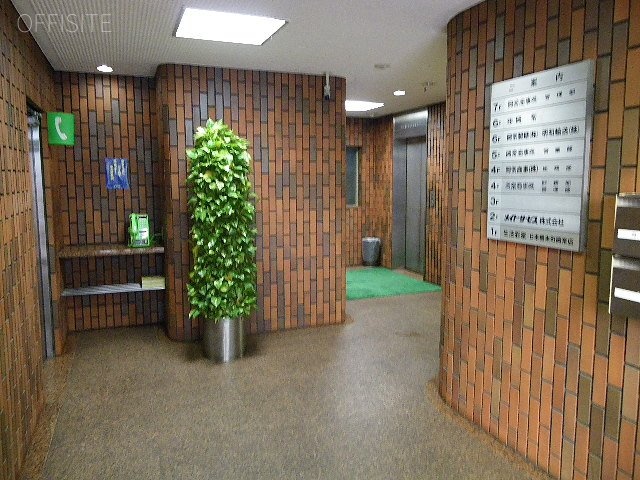 岡常本社ビル エントランスホール