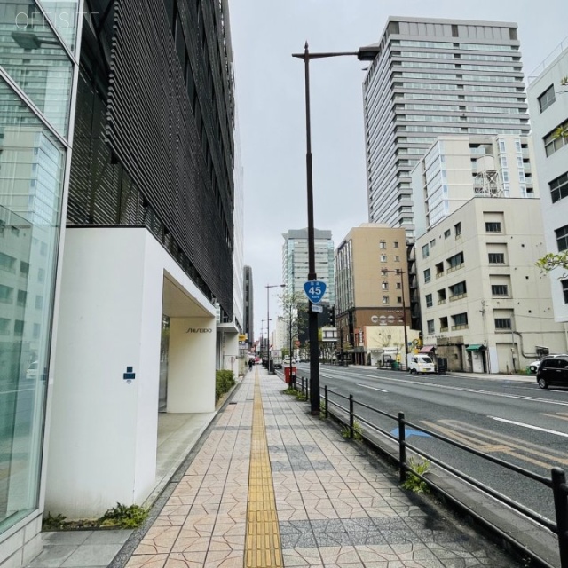 HANIX B.L.D　前面歩道