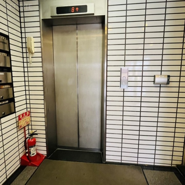 銀座竹葉亭ビル エントランス