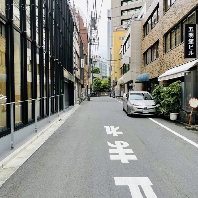 木原正三堂ビル　ビル前面道路