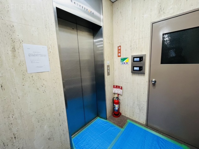 能楽書林ビル　エントランス