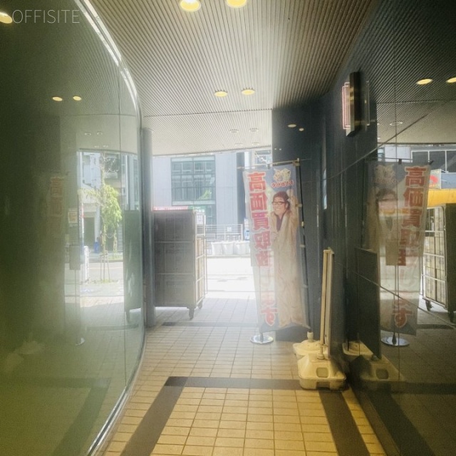 メーゾンオザワビル　エントランス
