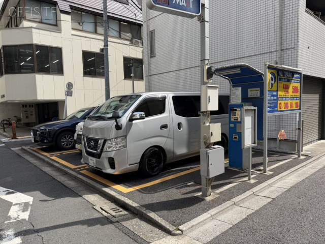 兜町第6葉山ビル 付近に白枠駐車場