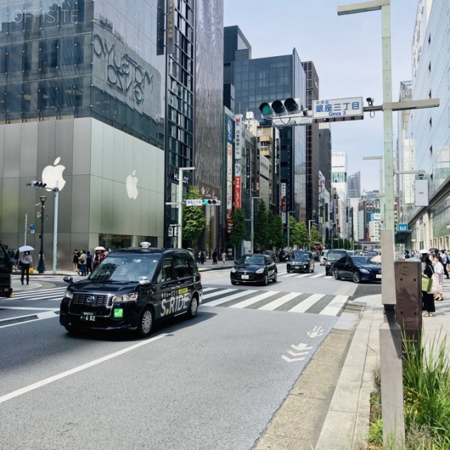 ギンザアクトビル ビル前面道路