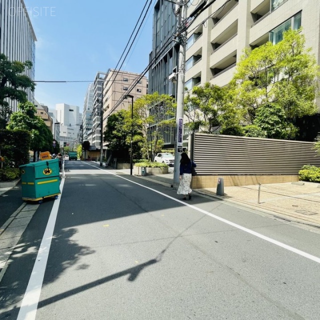 JPビル　前面道路