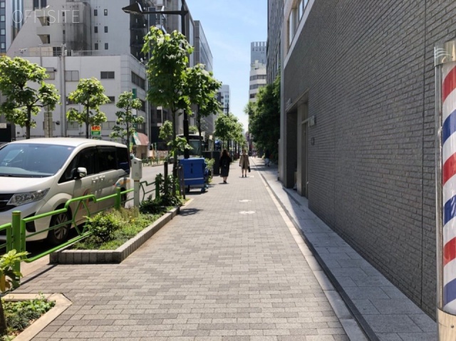 第2荒川ビル ビル前面道路