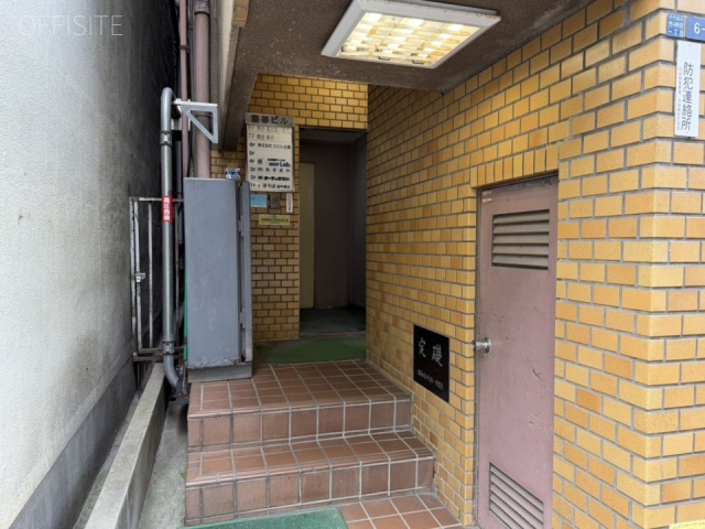 熊谷ビル　エントランス