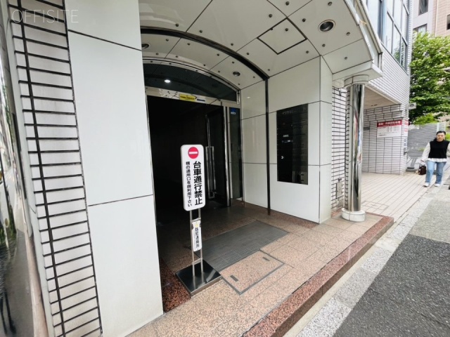 ニューイワサキビル　出入口