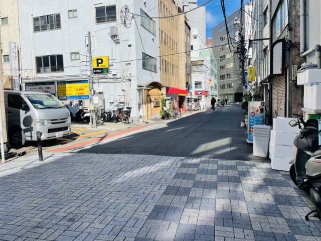 LMN神田ビル　前面道路