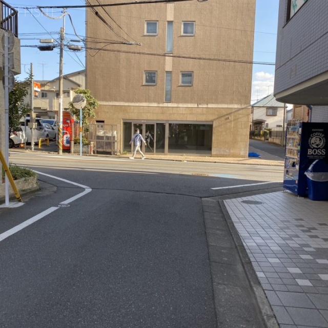 Mパラッツォ ビル前面道路