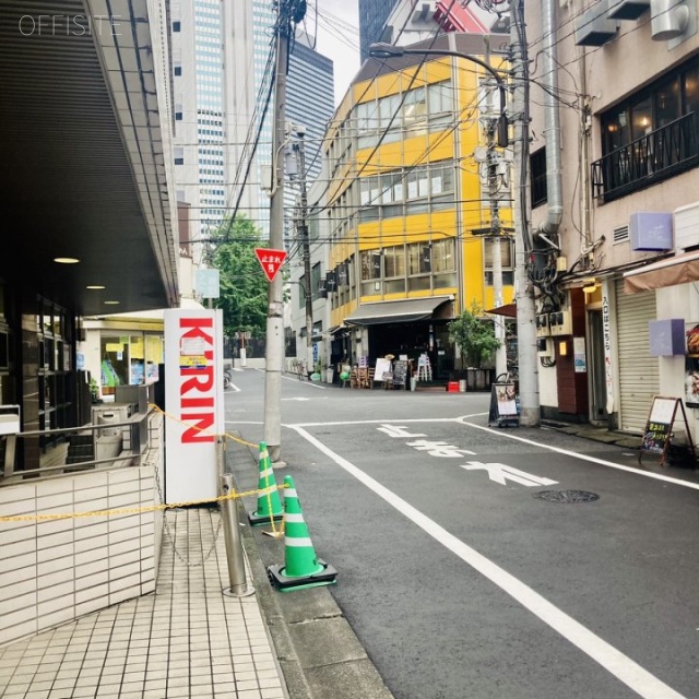 YS第一ビル ビル前面道路