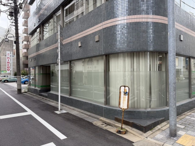 NSビル 1F部分