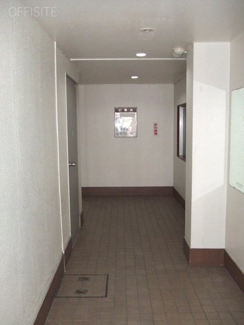 下島商会ビル エントランス