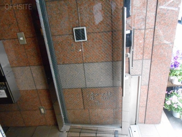 市原ビル エントランス
