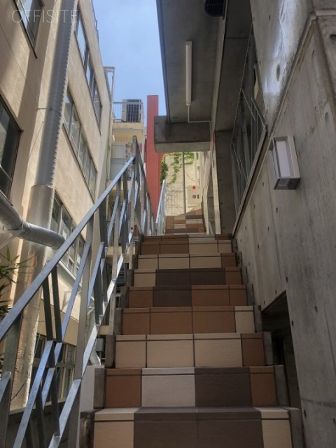 コンシェルジュ髙橋 階段