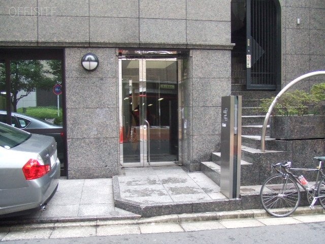 キャビネットビル 画像