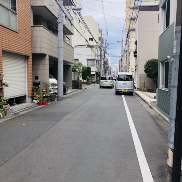 津多屋第二ビル ビル前面道路