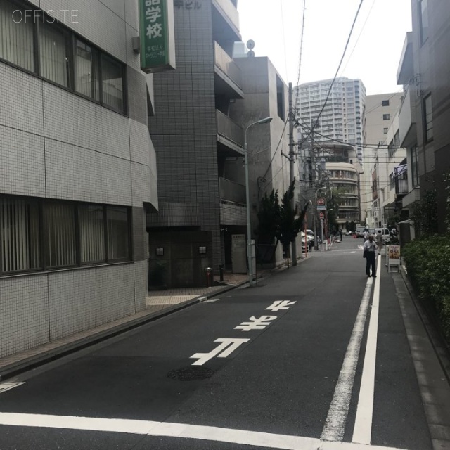 No.R日本橋茅場町ビル ビル前面道路