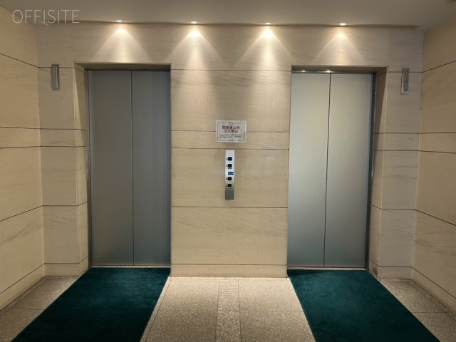 クローバー芝公園ビル　エントランス