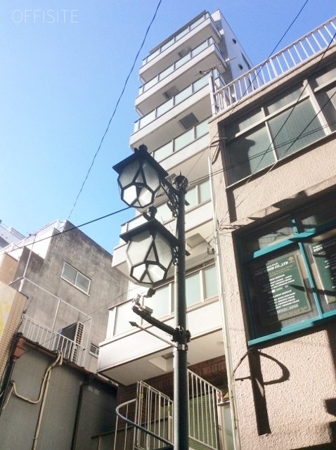 M plusビル 外観