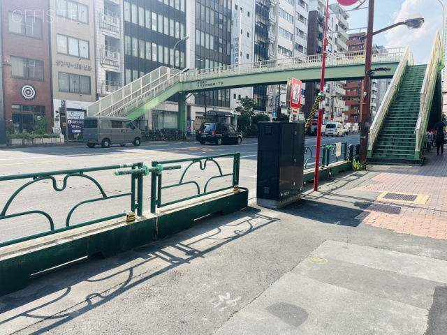 BIZCORE飯田橋　前面道路