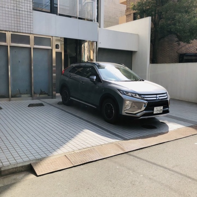 パンセビル 駐車場