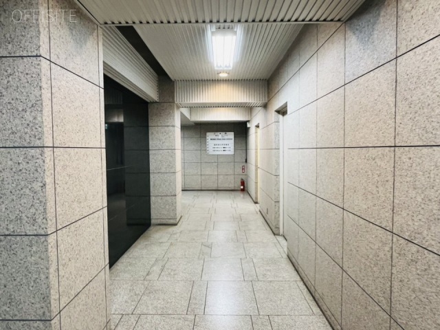 銀座東新ビル エントランス