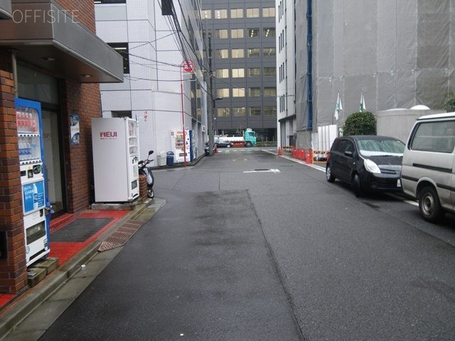 晃永(コウエイ)ビル ビル前面道路