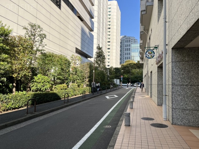 ウィン青山　周辺