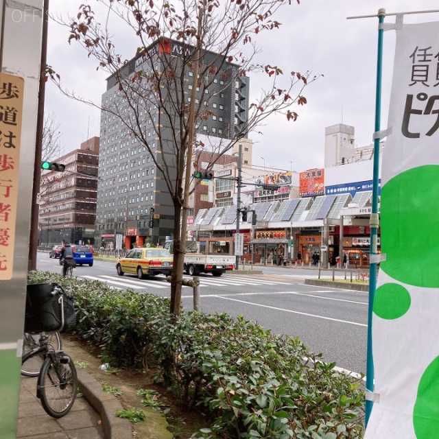 桃花源ビル ビル前面道路