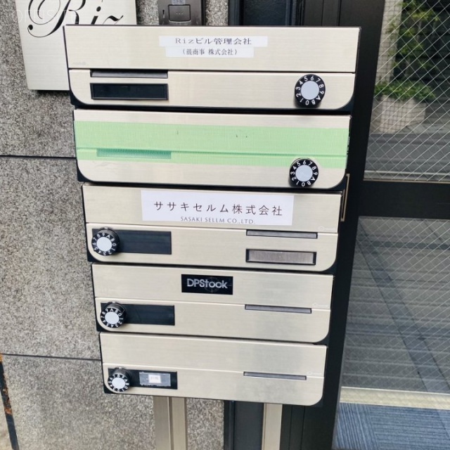 Rizビル エントランス