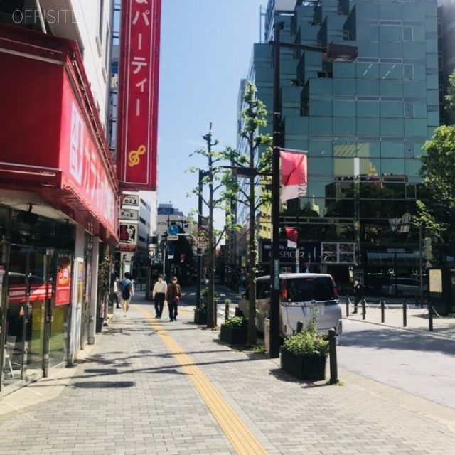 IL CENTRO TEATRO(イルチェントロテアトロ) ビル前面道路