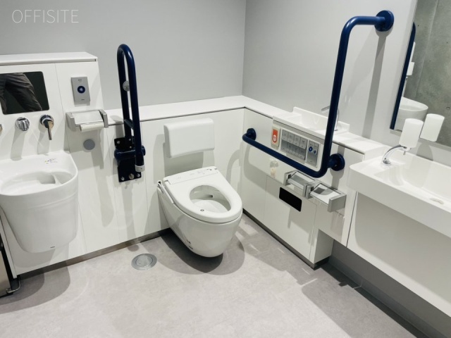 VORT上野plus　1F共用トイレ