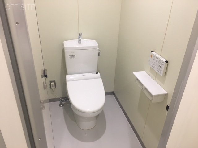 山崎西新宿ビル 女性用トイレ