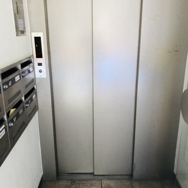 新陽ビル赤坂 エレベーター