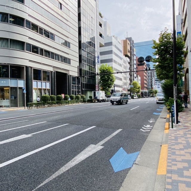 内神田東誠ビル 9階 40.60坪　ビル前面道路