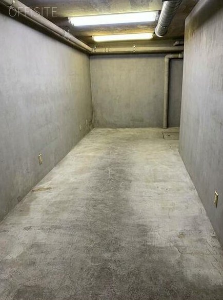 YMビル B1階倉庫部分室内