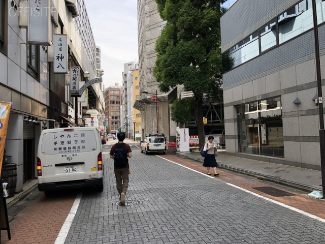 JR高架下千代田ビル ビル前面道路