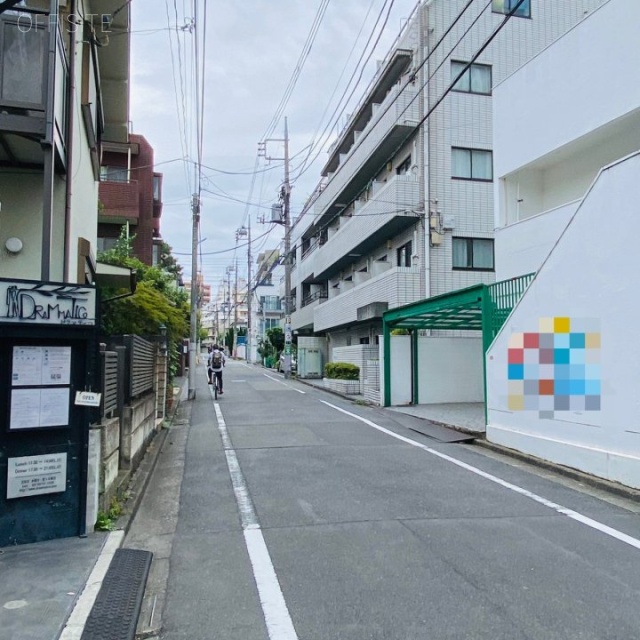 ペンギン荻窪ビル 前面道路