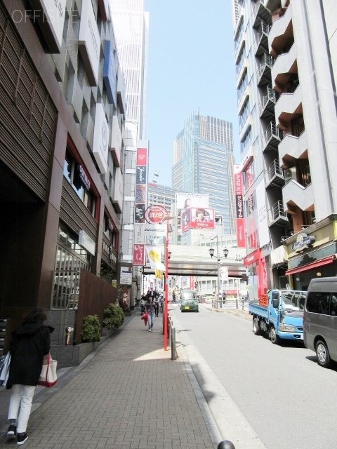 丸正小林第二ビル ビル前面道路