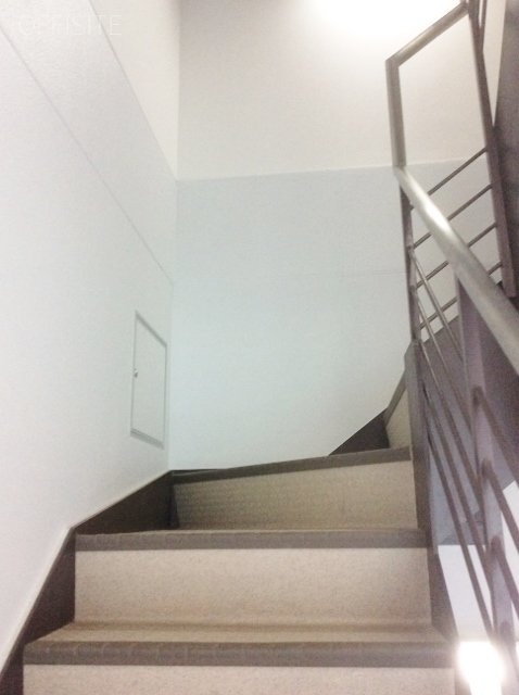 四谷エコビル 階段