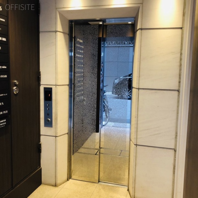 GINZA745　エレベーター