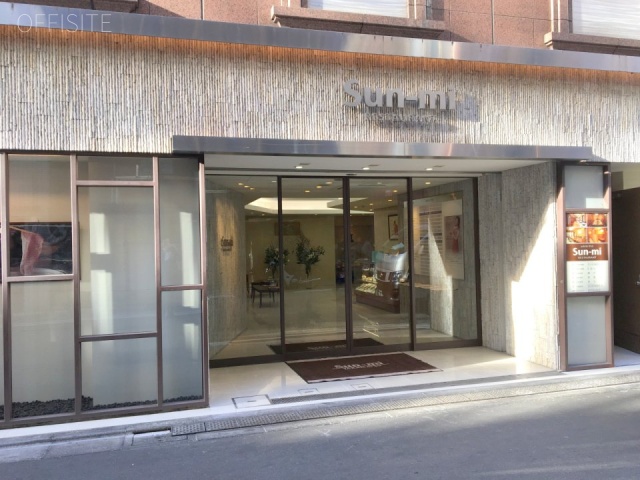 銀座高松ビル エントランス