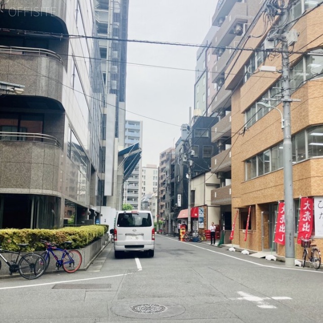 SAテンハウス ビル前面道路